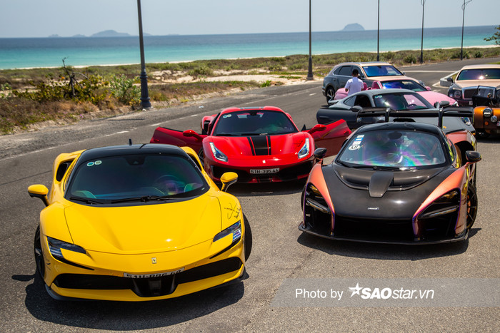 Đoàn xe dừng chân chụp ảnh gần sân bay quốc tế Cam Ranh, sau đó di chuyển đến địa phận huyện Khánh Vĩnh, tỉnh Khánh Hòa. Đây vốn là nơi sinh sống của đồng bào dân tộc Raglai.  