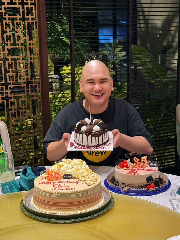 Kiểu tóc mới của Xemesis.