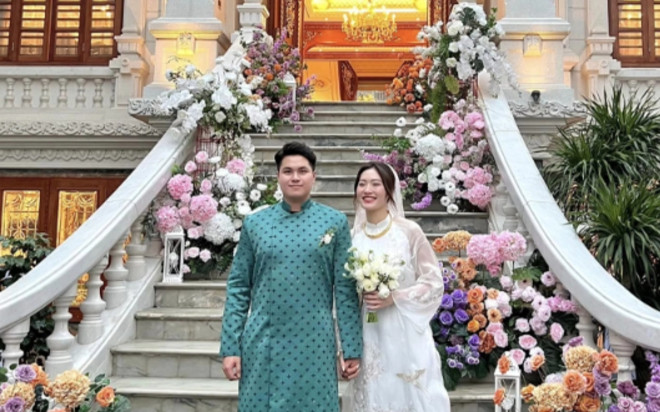 Việt Hương theo chồng bỏ cuộc chơi, sống trong biệt thự triệu đô nguy nga như cung điện Ảnh 2