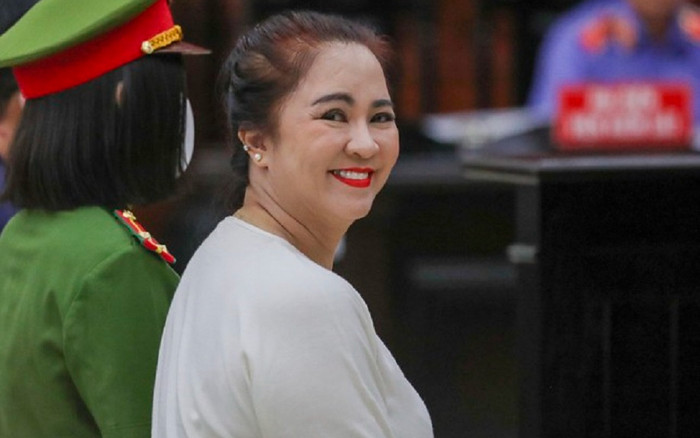 Bị cáo Nguyễn Phương Hằng: 'Hơn 2 năm tù tội, hôm nay bị cáo hạnh phúc nhất' Ảnh 2