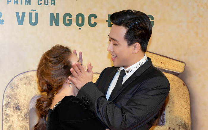 Sao nữ phim Trấn Thành chỉ ăn cơm nắm để nuôi 400 chú chó, sơ hở là được chồng tặng ô tô bạc tỷ Ảnh 2