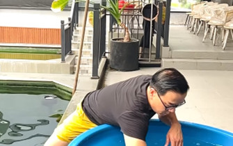 Động thái của vua cá Koi Thắng Ngô giữa lúc vợ cũ Hà Thanh Xuân nắm tay 'người ấy' Ảnh 2