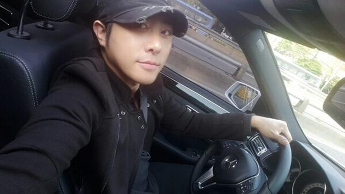 Yoonhyuk đối diện mức án 10 năm tù giam về hành vi lừa đảo.