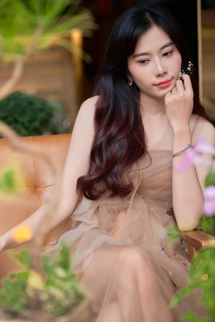 Bộ ảnh gần nhất của Nam Em được chụp tại Đà Lạt. Có lẽ, cô và chồng sắp cưới đã quyết định sống luôn ở nơi này.&nbsp;