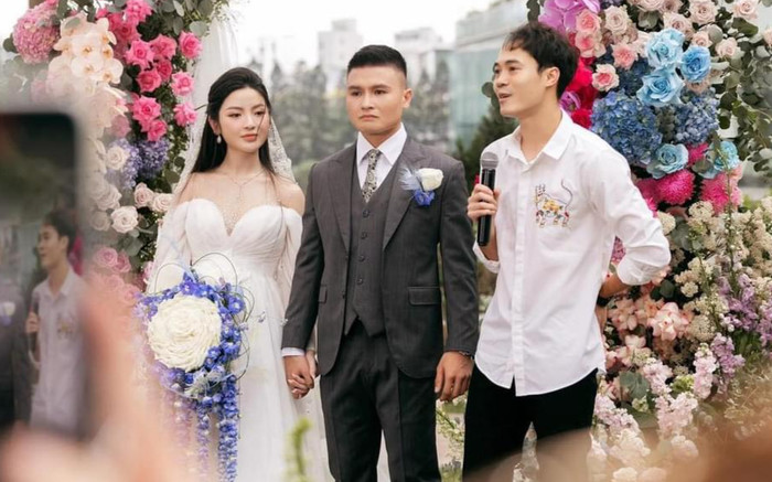 Văn Toàn nhắn nhủ trong đám cưới: Quang Hải đã chọn đúng người Ảnh 2