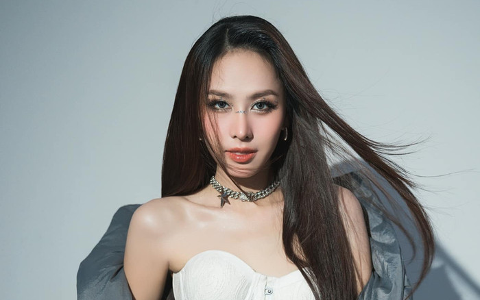 Cú 'quay xe' trong sự nghiệp của Á hậu Ngọc Hằng Ảnh 2