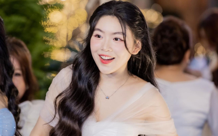 Lọ Lem xinh như công chúa trong tiệc sinh nhật tuổi 18 Ảnh 2