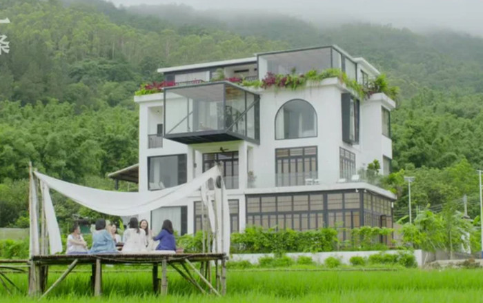 7 người phụ nữ, một ngôi biệt thự rộng 700m2 20 tỷ và lời hứa 'mặc kệ sự đời' Ảnh 2