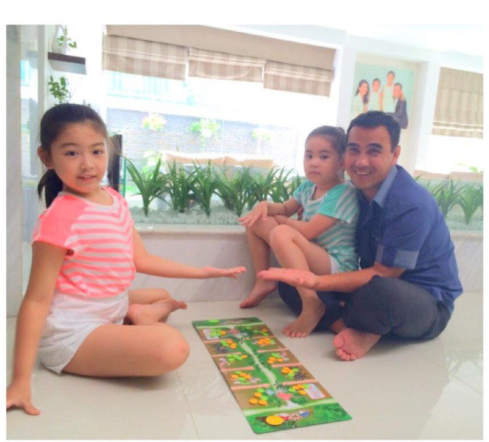 Nói về thần sắc ngày tấm bé, trưởng nữ nhà Quyền Linh được nhận xét vô cùng đáng yêu, bụ bẫm và thân thiện.  