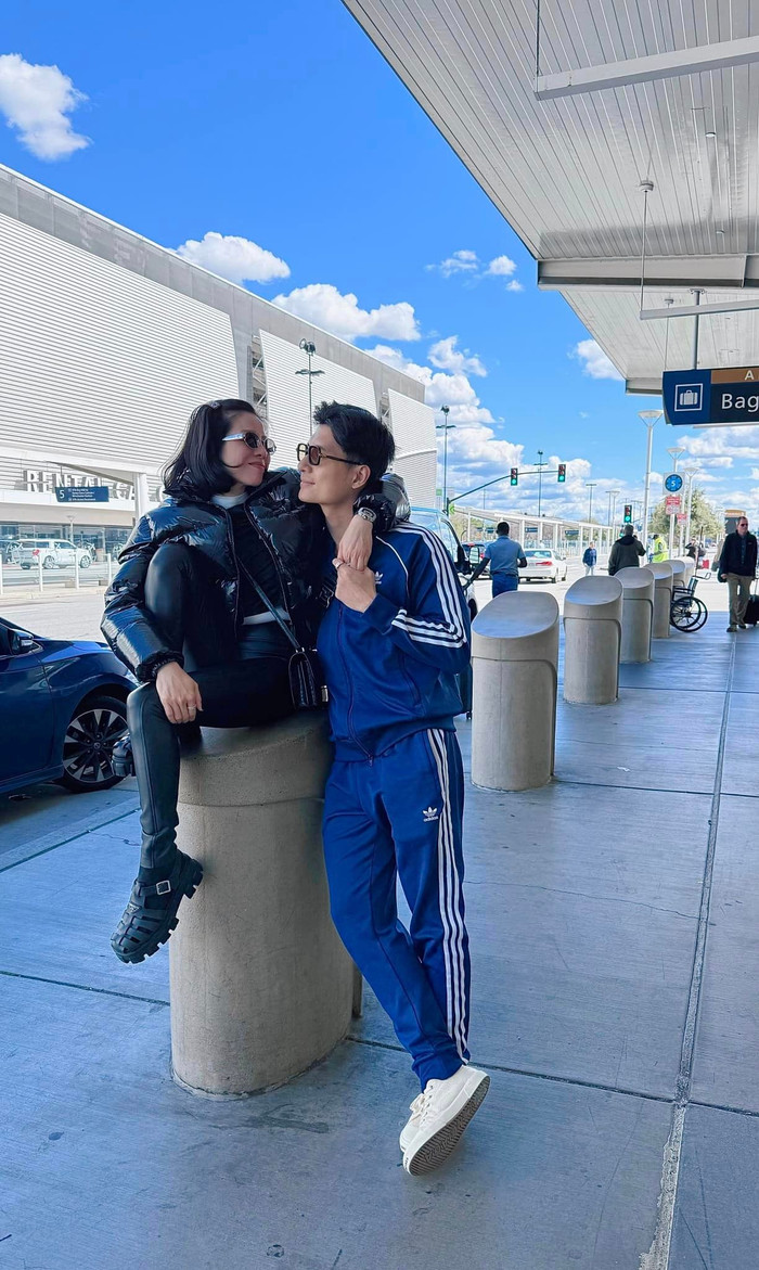 Lệ Quyên đang có chuyến lưu diễn ở Mỹ, đi cùng Lâm Bảo Châu. 