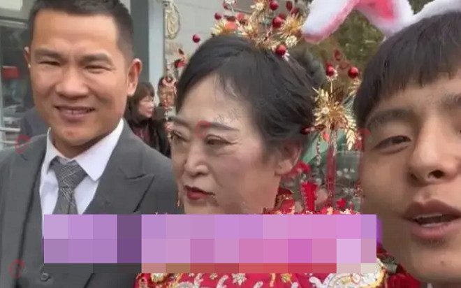 Chàng trai 33 cưới cụ bà 68 tuổi khiến bố mẹ khóc như mưa Ảnh 2