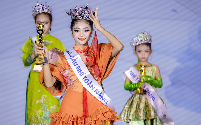 Mẫu nhí 12 tuổi giành ngôi Quán quân Siêu mẫu nhí toàn năng 2024 Ảnh 2