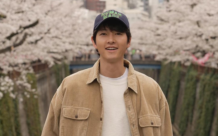 Song Joong Ki phờ phạc khi làm 'bố bỉm', diện mạo chồng cũ Song Hye Kyo xuống sắc rõ rệt Ảnh 2