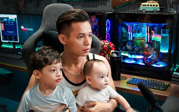 Độ Mixi tiếp tục bị hack kênh, đổi tên thành SpaceX Ảnh 2
