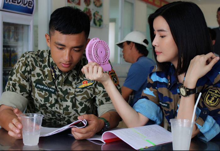 Cao Thái Hà và Hữu Vi khi đóng 'Hậu duệ mặt trời'.