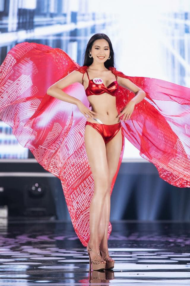 Doãn Hải My từng là một ứng viên sáng giá trong cuộc thi Hoa hậu Việt Nam 2020 nhờ sở hữu chiều cao khủng.