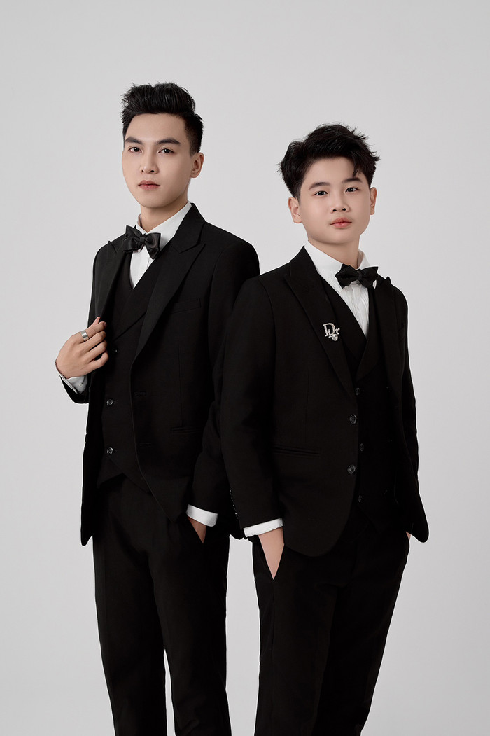 Bảo Long và thầy của mình - ảo thuật gia Trường Giang. 