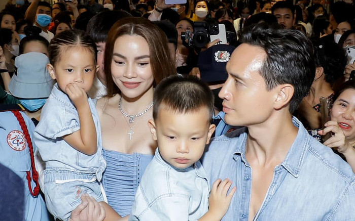 Hồ Ngọc Hà phản ứng ra sao khi khán giả méc về thái độ của Kim Lý giữa sự kiện đông người? Ảnh 2