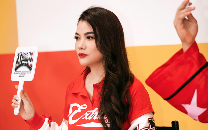 Trương Ngọc Ánh diện trang phục như 'teen girl' đi chấm trai đẹp Ảnh 2