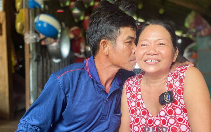 Người đàn ông lấy vợ hơn 30 tuổi bất chấp lời chế giễu của thiên hạ Ảnh 2