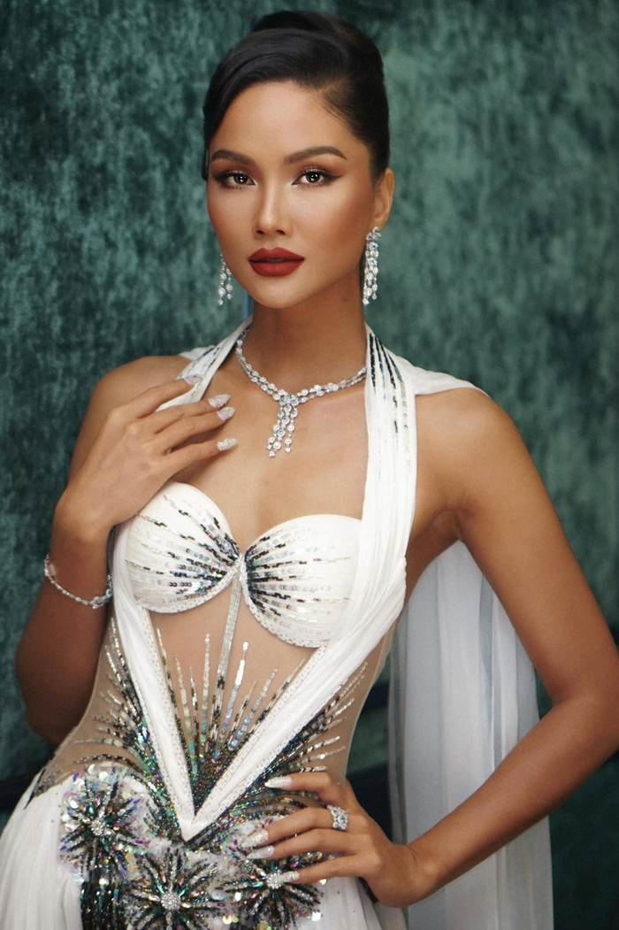 Trái ngược với Sam, H'Hen Niê vẫn đang độc thân. Ảnh: FBNV