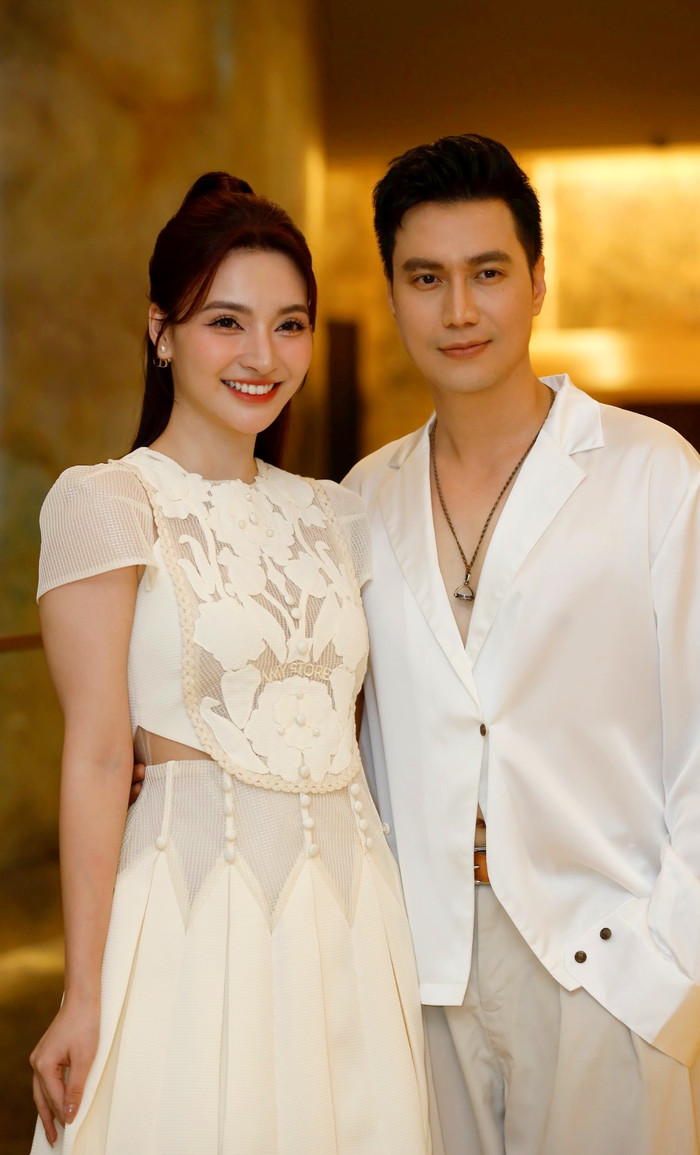 Diễn viên Việt Anh bên bạn diễn Bích Thuỷ.