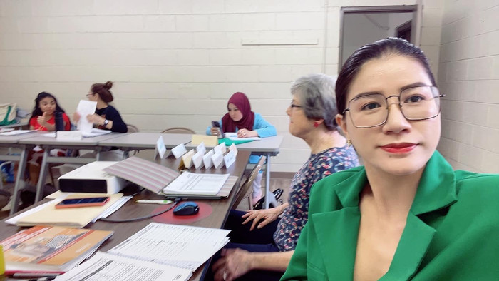 Trang Trần được mẹ chồng hỗ trợ để cô có thể đi học tiếng Anh.