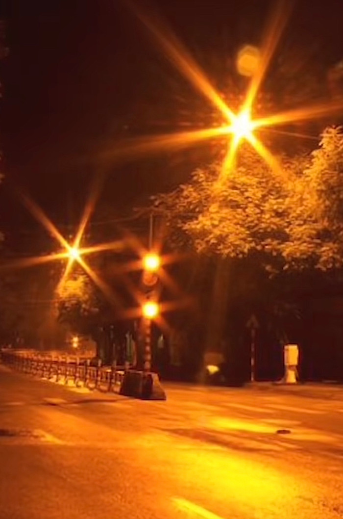 Những đoạn đường vắng vẻ là nơi bọn cướp dễ dàng lộng hành. 