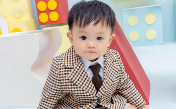 Quý tử nhà Cường Đô La lên đồ chuẩn 'soái ca nhí', được ví như bản sao của bố Ảnh 2