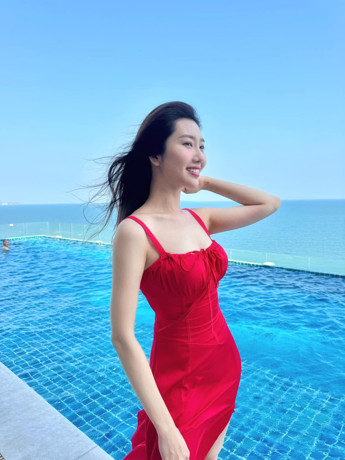 Nhan sắc rạng ngời của Thúy Ngân trong tấm hình mới nhất. Ảnh: FBNV