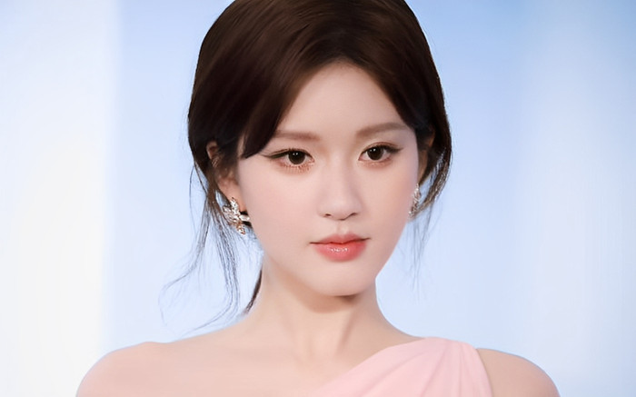 Triệu Lộ Tư cho 'con cưng' lên sóng, biểu cảm của cả hai gây bão Ảnh 2