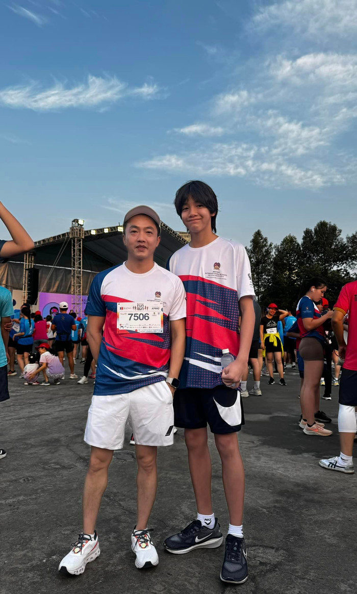 Cường Đô La thường xuyên đăng ảnh chụp chung với Subeo, và lộ rõ vẻ tự hào, hạnh phúc trong khoảng thời gian ở bên cạnh con trai đầu lòng. Ảnh: FBNV