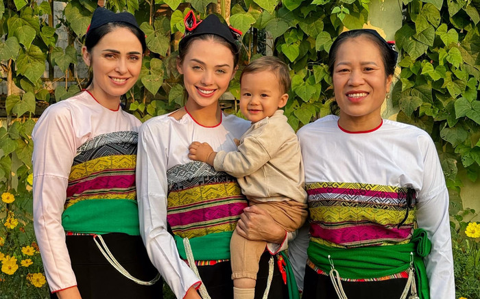 Vợ Bùi Tiến Dũng chúc mẹ chồng bằng tiếng Việt nhân dịp Ngày của mẹ Ảnh 2