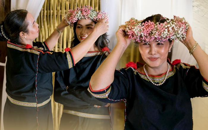 H'Hen Niê nghẹn ngào nói về tình hình sức khỏe hiện tại của mẹ ruột Ảnh 2