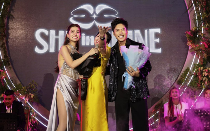 Dẫn mẹ ruột lên sân khấu, Hà Nhi khiến Anh Tú 'xanh mặt' khi yêu cầu làm điều này Ảnh 2