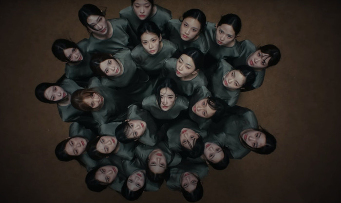 tripleS có tổng cộng 24 thành viên. 