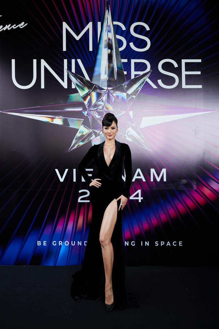 Á hậu Hương Ly tại họp báo Miss Universe Vietnam 2024 chiều 13/5.