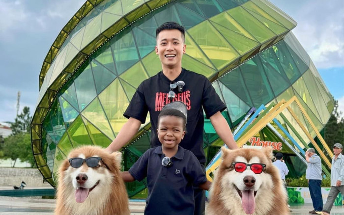Quang Linh Vlogs được fan tặng lô đất 140m2 nhưng thái độ khiến dân mạng khen hết lời Ảnh 2