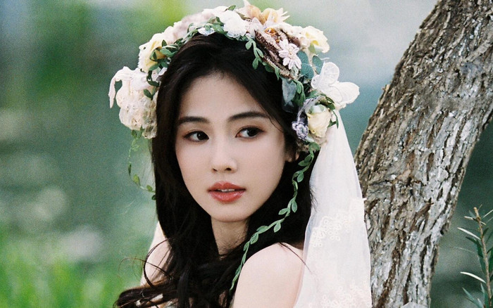 Bạch Lộc được mỹ nam kém tuổi bày tỏ tình cảm Ảnh 2