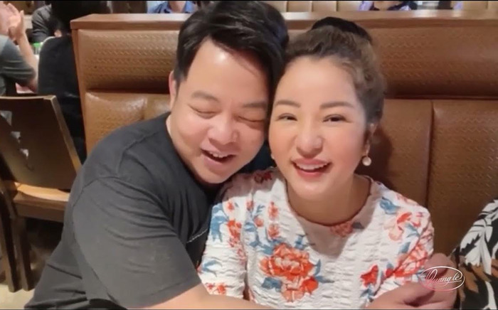 Mẹ Quang Lê bị đột quỵ, nằm một chỗ 6 tháng: 'Tôi hạnh phúc vì đã đưa mẹ đi nhiều nơi' Ảnh 2