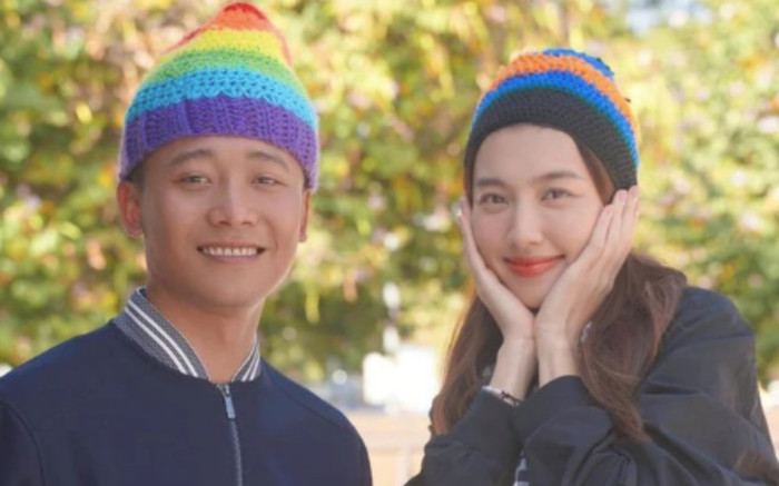 Thuỳ Tiên gọi video call với Quang Linh Vlogs? Ảnh 2