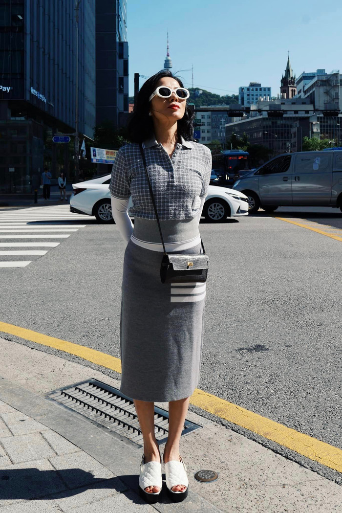 Lệ Quyên diện cả cây hàng hiệu, tự tin phô trọn vóc dáng thon gọn đáng ngưỡng mộ. Ảnh: FBNV