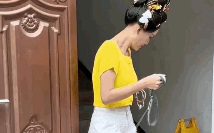 Từng kiếm hơn 600 tỷ/năm, nữ diễn viên xuất hiện với diện mạo nhăn nheo khác lạ Ảnh 2