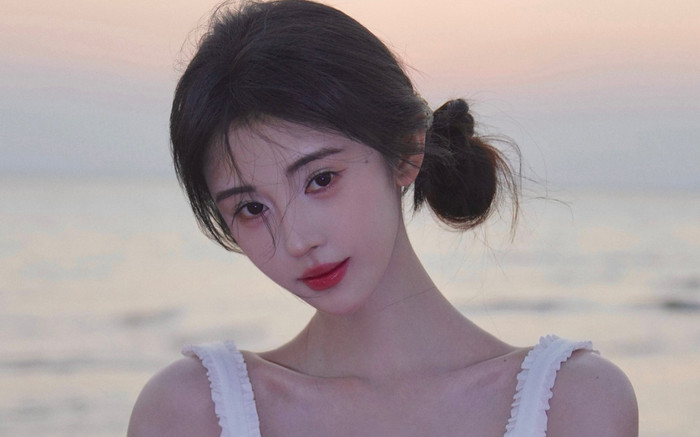 Cúc Tịnh Y và 'người tình' kém 4 tuổi lộ diện cực đẹp đôi Ảnh 2