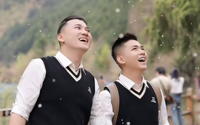 Hà Trí Quang và Thanh Đoàn khoe khoảnh khắc ngọt ngào khi chụp ảnh cưới ở Trung Quốc Ảnh 2