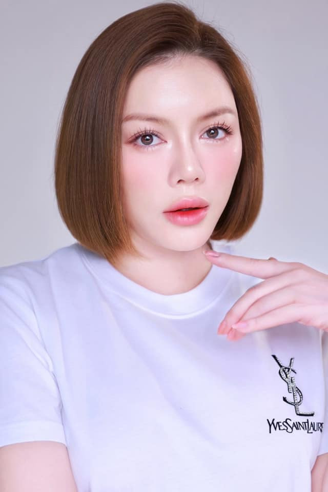 Lý Nhã Kỳ gây thương nhớ với tạo hình trẻ trung, nữ tính.