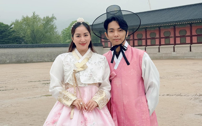 'Nịnh vợ có nghề' như Phan Hiển: Hết khen vợ xinh lại chăm con giỏi Ảnh 2