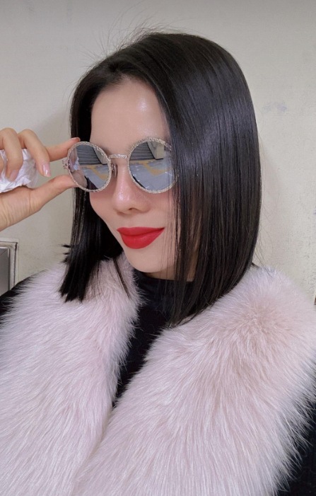 Lệ Quyên khoe sắc trong chuyến du lịch tại Hàn Quốc.