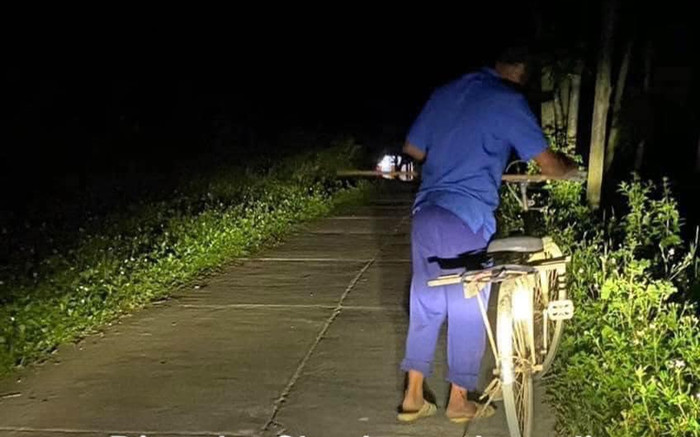 Đi trang điểm cô dâu lúc 2h sáng, cô gái bắt gặp câu chuyện ấm lòng Ảnh 2