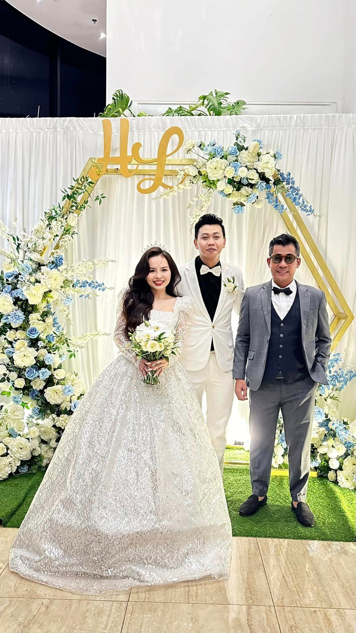 Đạo diễn Trung Lùn tham dự lễ cưới của diễn viên Bình Hưng.